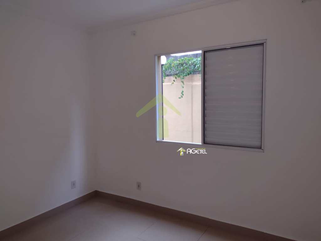Apartamento em Embu-Guaçu, no bairro Centro