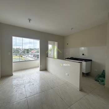 Apartamento em Embu-Guaçu, bairro Centro