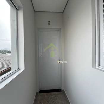 Apartamento em Embu-Guaçu, bairro Centro