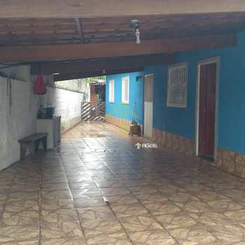 Casa em Embu-Guaçu, bairro Jardim Emília