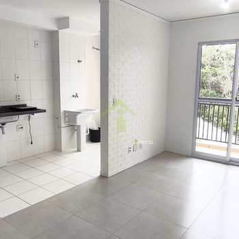 Apartamento em Embu-Guaçu, bairro Cipó