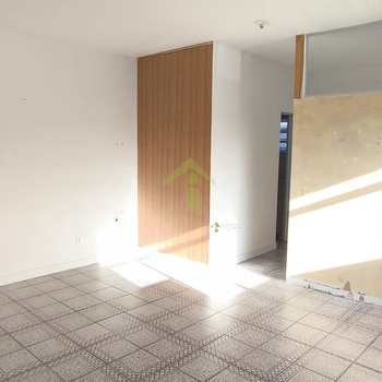 Sala Comercial em Embu-Guaçu, bairro Centro