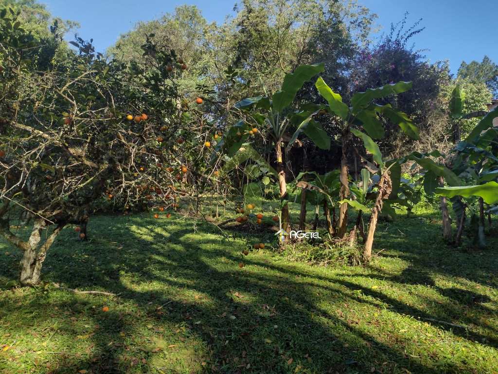 Terreno em Embu-Guaçu, no bairro 3 Pirâmides