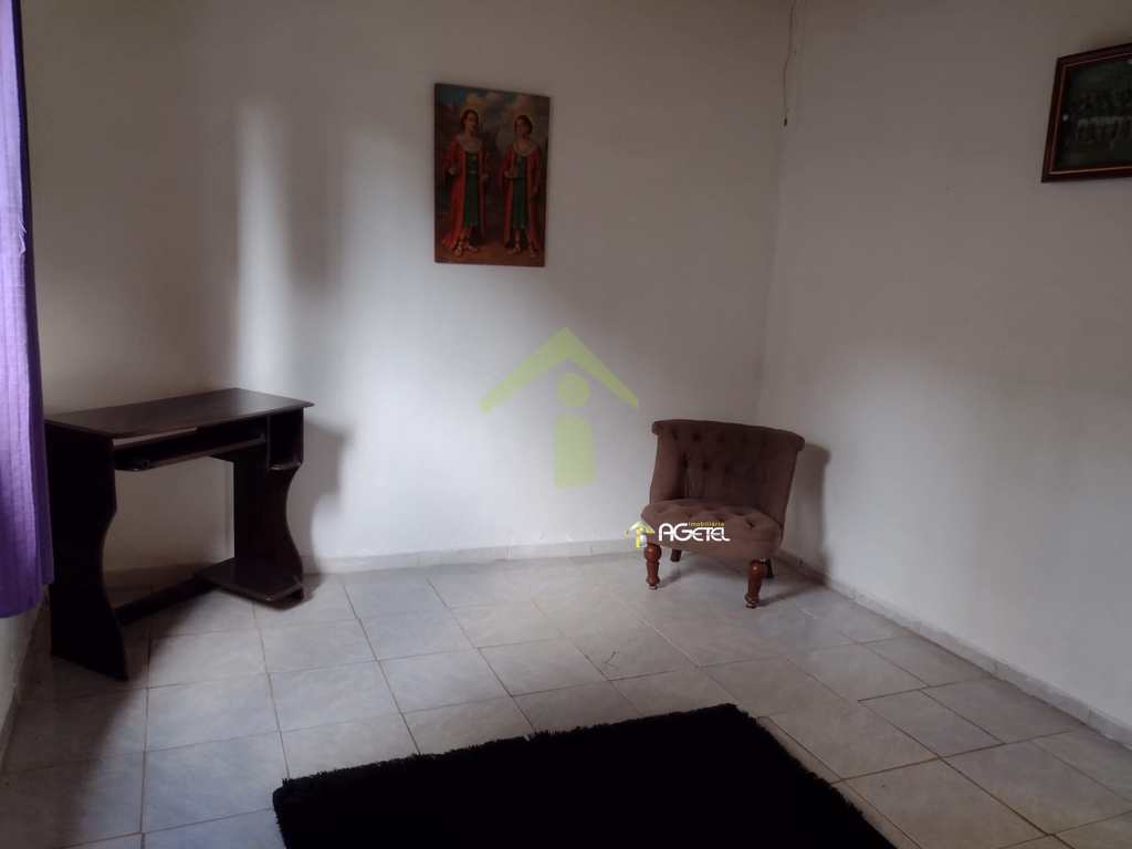 Chácara em Embu-Guaçu, no bairro Samambaia