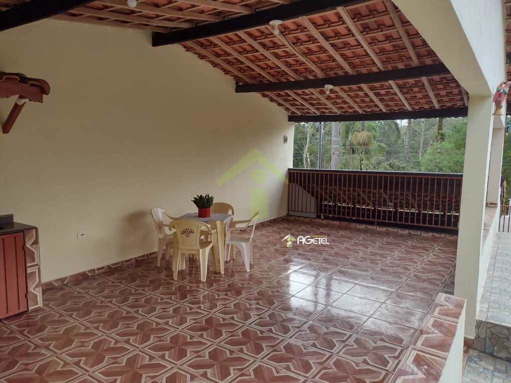 Chácara em Embu-Guaçu, no bairro Samambaia