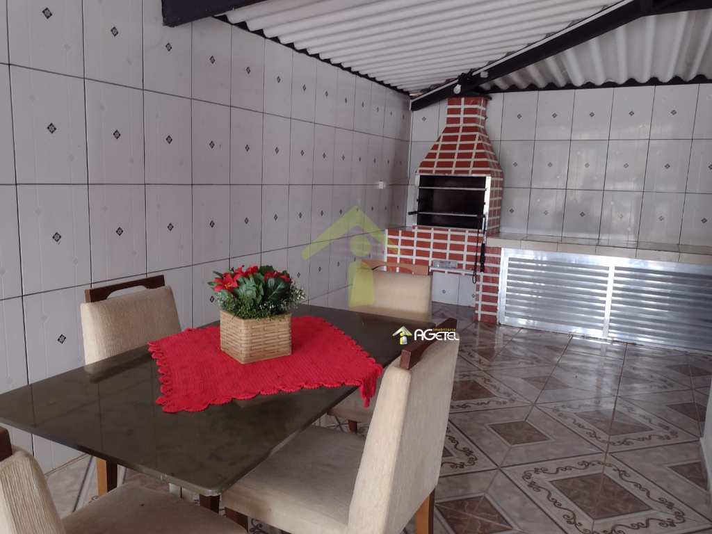 Chácara em Embu-Guaçu, no bairro Samambaia