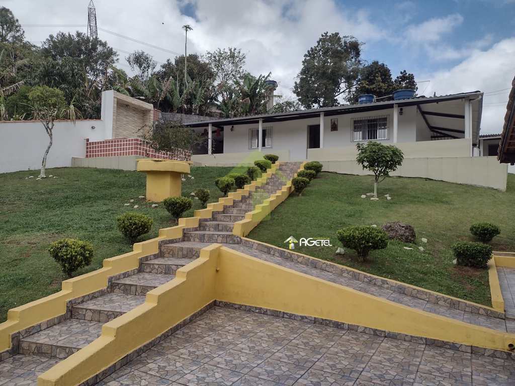 Chácara em Embu-Guaçu, no bairro Samambaia