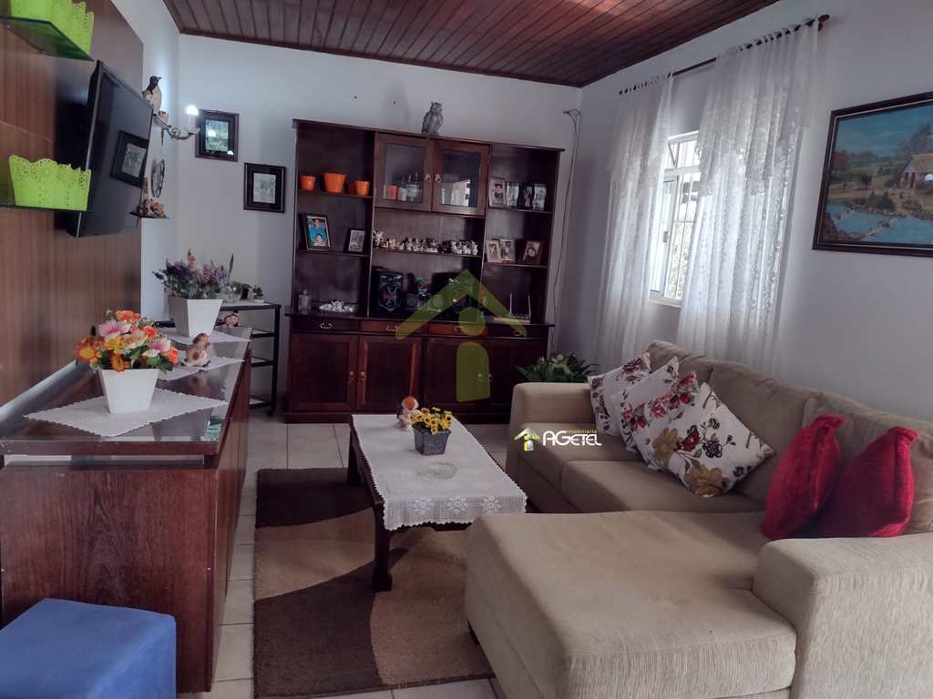 Chácara em Embu-Guaçu, no bairro Samambaia