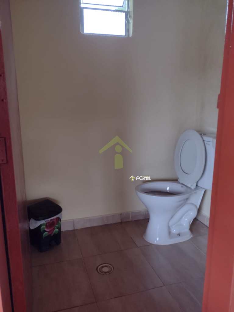 Chácara em Embu-Guaçu, no bairro Samambaia