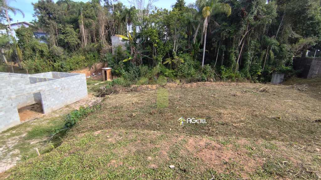 Terreno de Condomínio em Embu-Guaçu, no bairro Fazenda da Ilha (Interlagos Sul)