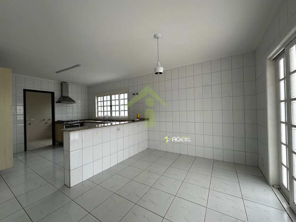 Sobrado de Condomínio em Itapecerica da Serra, no bairro Parque Delfim Verde