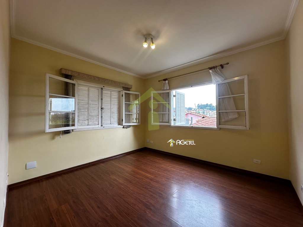 Sobrado de Condomínio em Itapecerica da Serra, no bairro Parque Delfim Verde