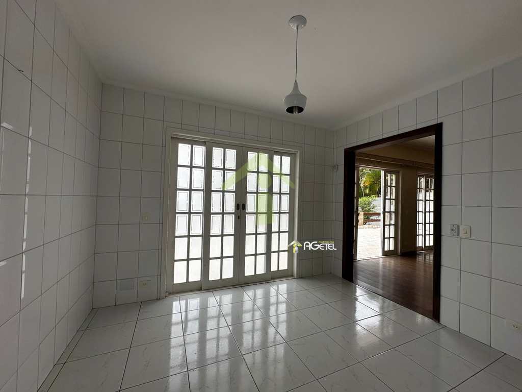 Sobrado de Condomínio em Itapecerica da Serra, no bairro Parque Delfim Verde