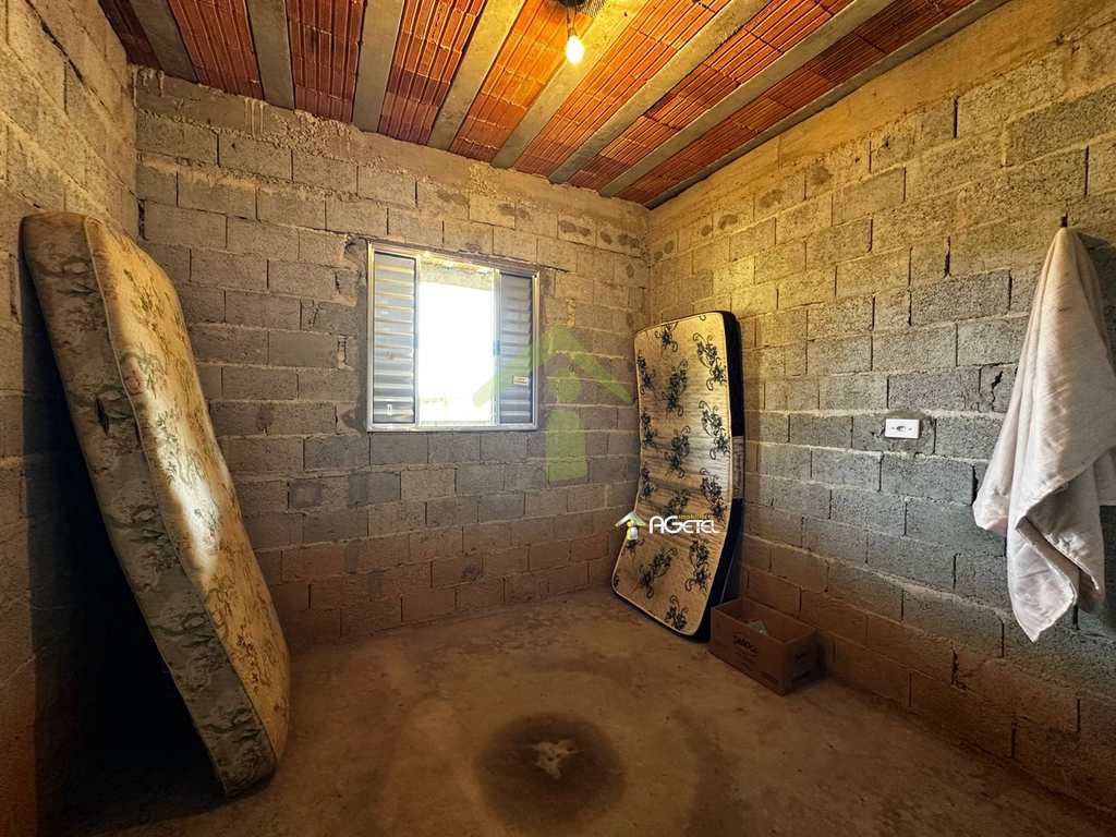 Fazenda em Embu-Guaçu, no bairro Jardim dos Eucaliptos