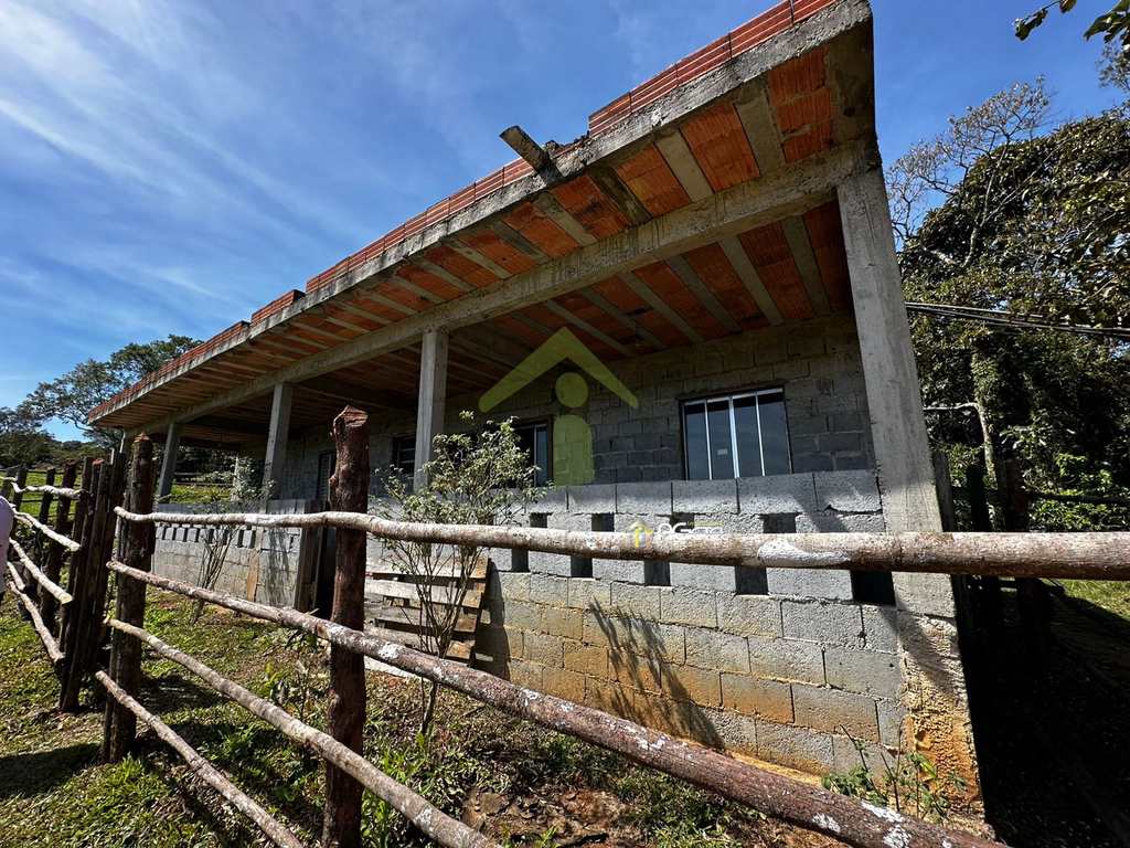 Fazenda em Embu-Guaçu, no bairro Jardim dos Eucaliptos