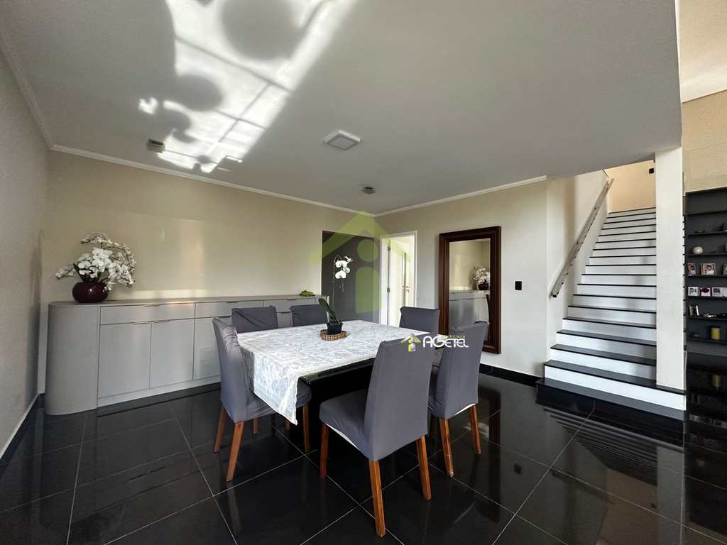 Sobrado de Condomínio em Embu-Guaçu, no bairro Fazenda da Ilha (Interlagos Sul)