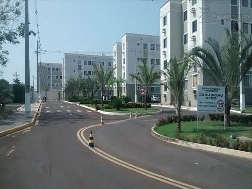 Apartamento, código 74 em Campo Grande, bairro Pioneiros