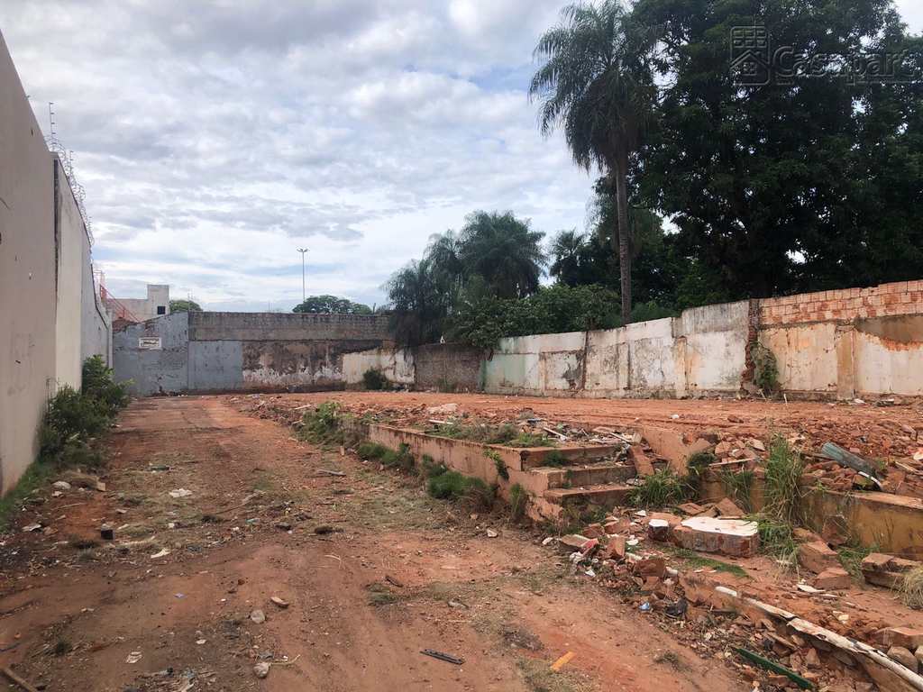 Terreno em Campo Grande, no bairro Amambaí