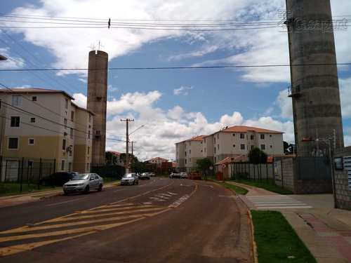 Apartamento, código 424 em Campo Grande, bairro Parque Residencial Rita Vieira