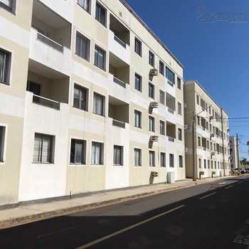 Apartamento em Campo Grande, bairro Tiradentes