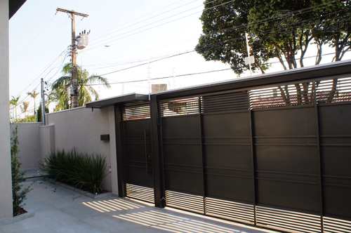 Casa, código 549 em Campo Grande, bairro Carandá Bosque