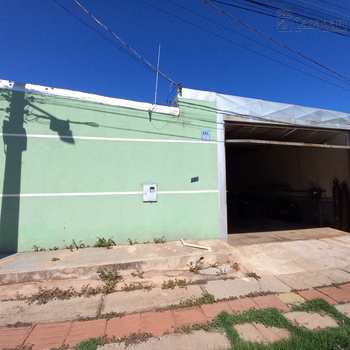 Casa em Campo Grande, bairro Parque dos Laranjais
