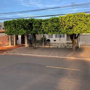 Sobrado em Campo Grande, bairro Carandá Bosque