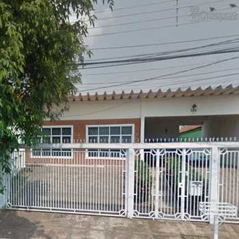 Casa em Campo Grande, bairro Jardim São Bento