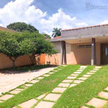 Casa em Campo Grande, bairro Jardim São Bento