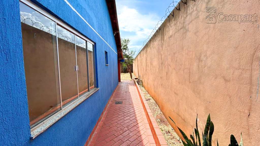 Casa em Campo Grande, no bairro Jardim São Lourenço