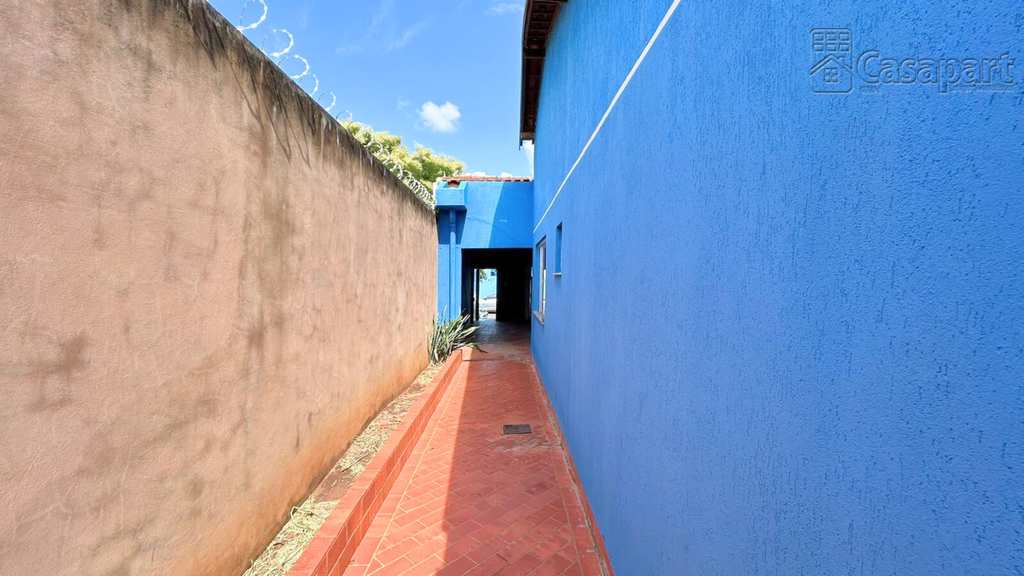 Casa em Campo Grande, no bairro Jardim São Lourenço