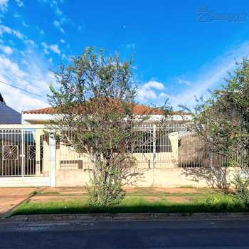 Casa em Campo Grande, bairro Jardim Tijuca