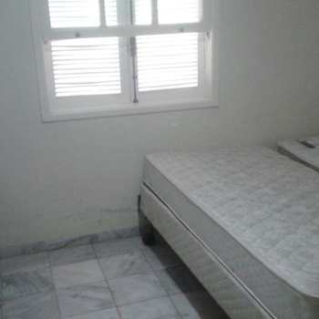Casa em São Roque, bairro Centro (Mailasqui)