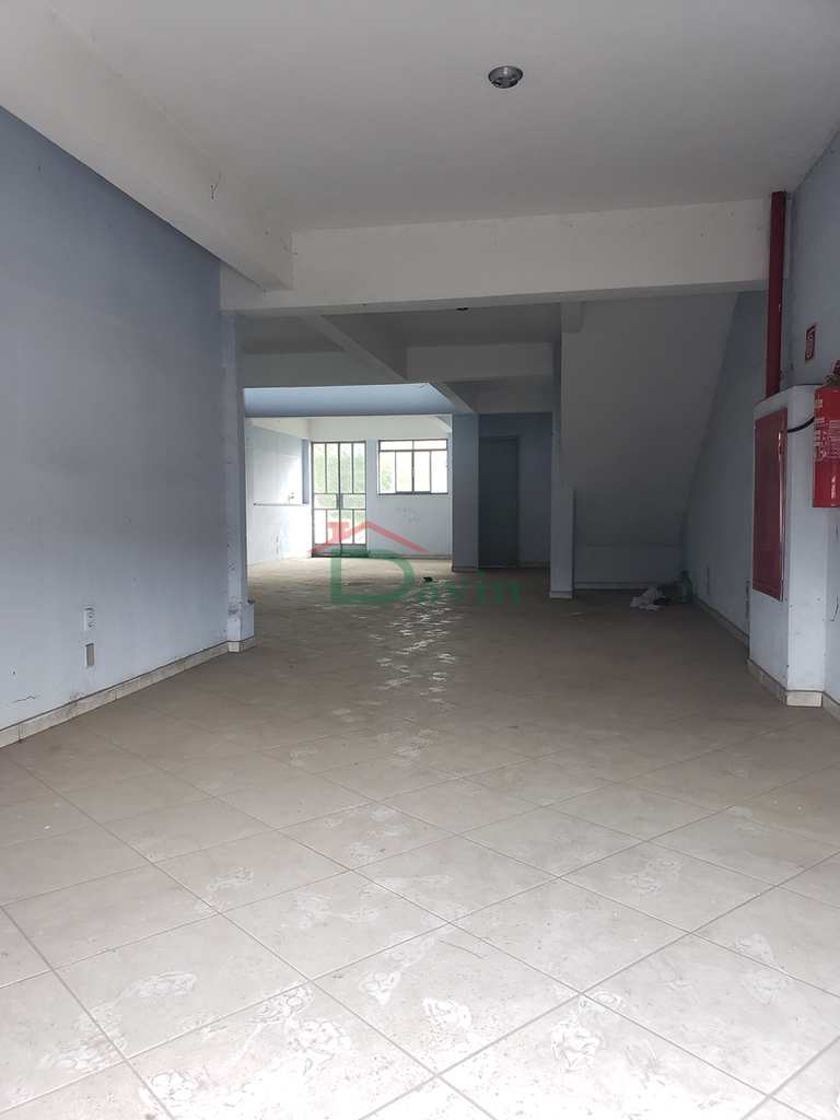 Conjunto Comercial em São João Del Rei, no bairro Colônia do Marçal