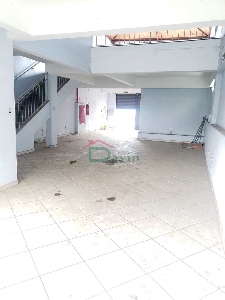 Conjunto Comercial em São João Del Rei, no bairro Colônia do Marçal