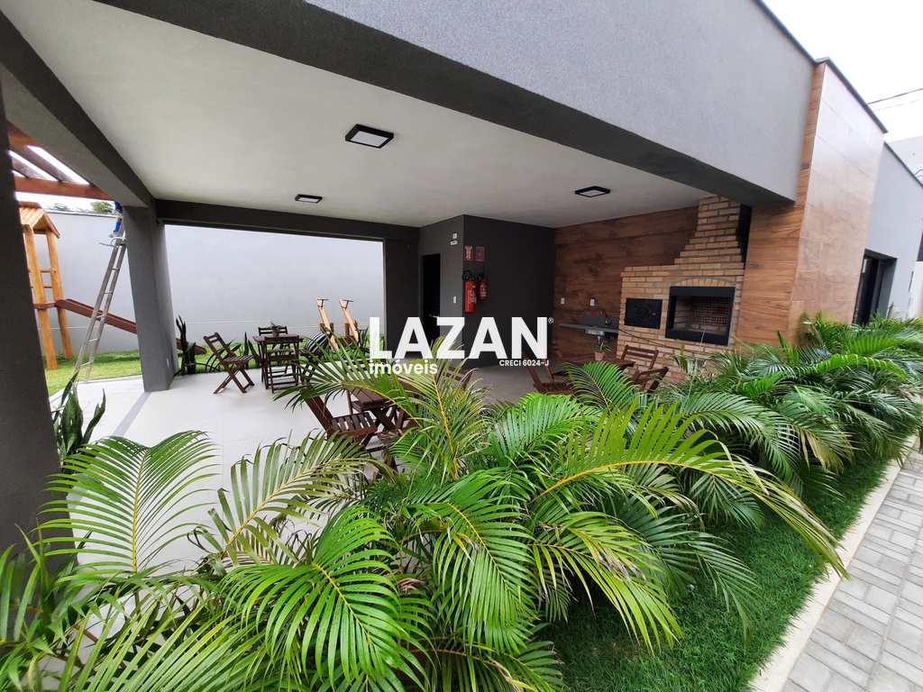 Casa em Parnamirim, no bairro Parque das Árvores