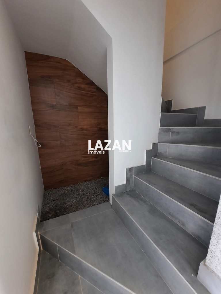 Casa em Parnamirim, no bairro Parque das Árvores
