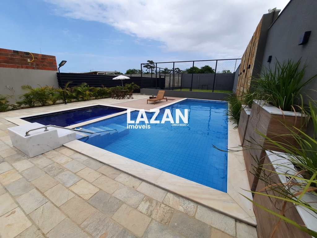 Casa em Parnamirim, no bairro Parque das Árvores