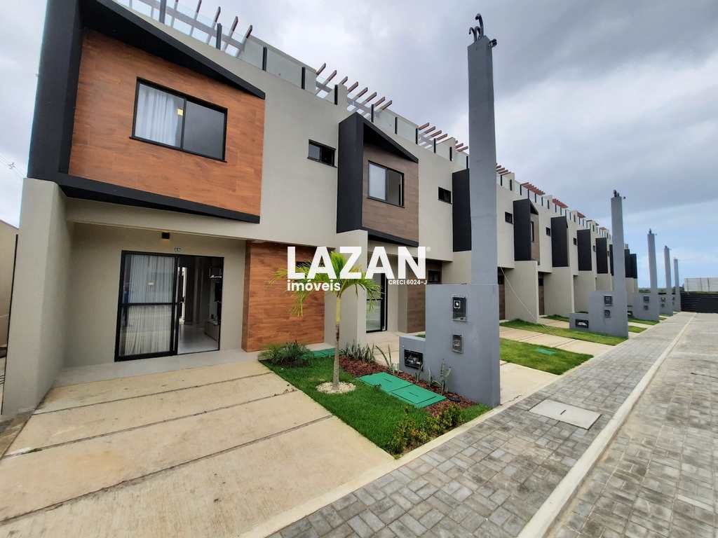 Casa em Parnamirim, no bairro Parque das Árvores