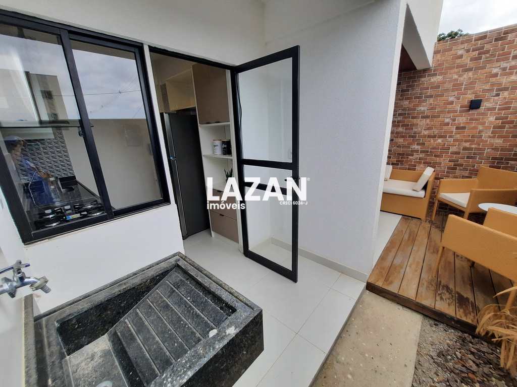 Casa em Parnamirim, no bairro Parque das Árvores