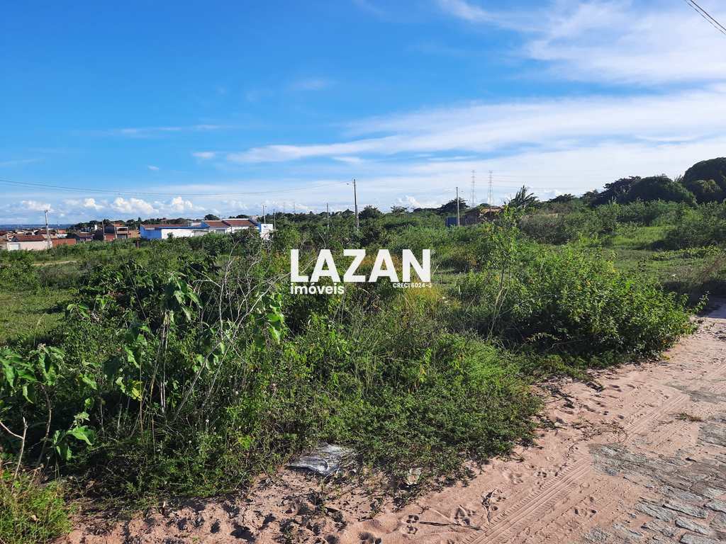 Terreno em São Gonçalo do Amarante, no bairro Santos Dumont