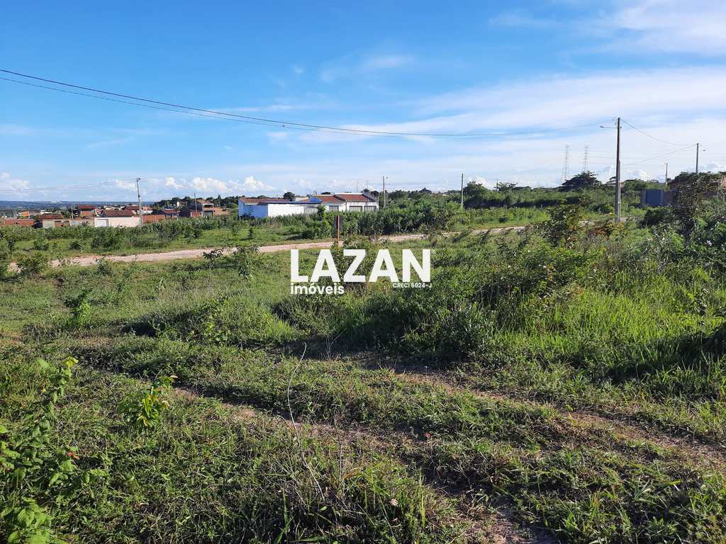 Terreno em São Gonçalo do Amarante, no bairro Santos Dumont