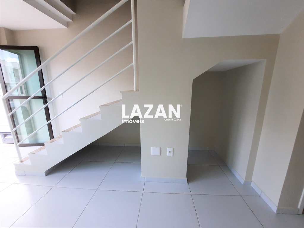 Casa em Parnamirim, no bairro Parque das Árvores