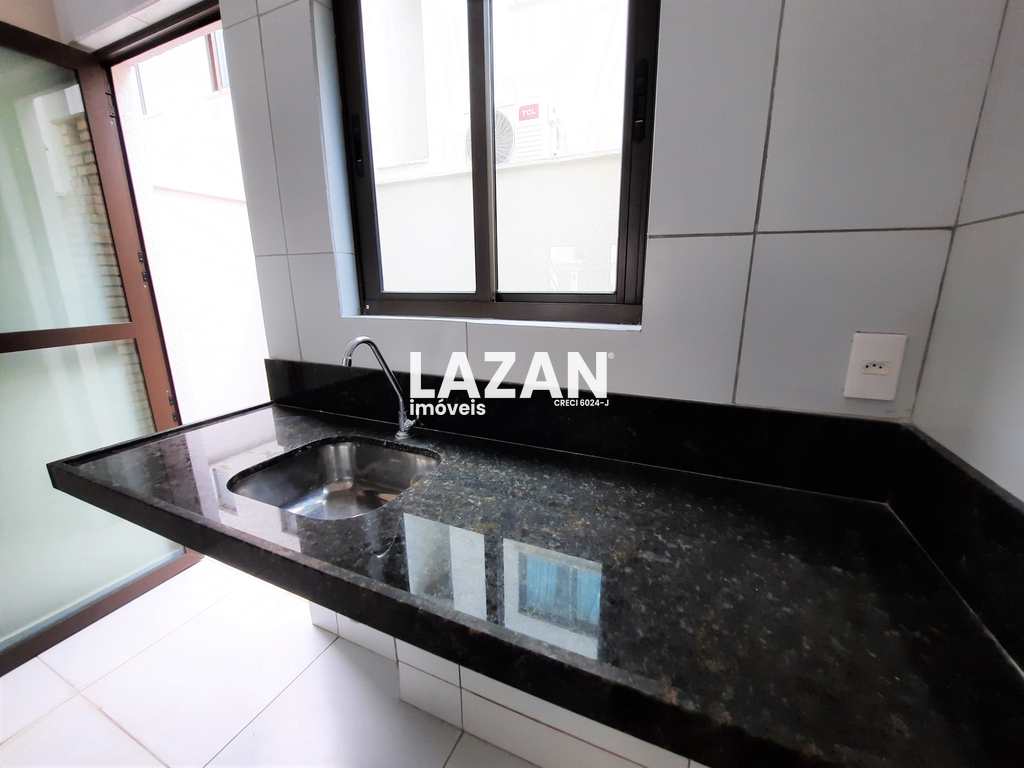Casa em Parnamirim, no bairro Parque das Árvores