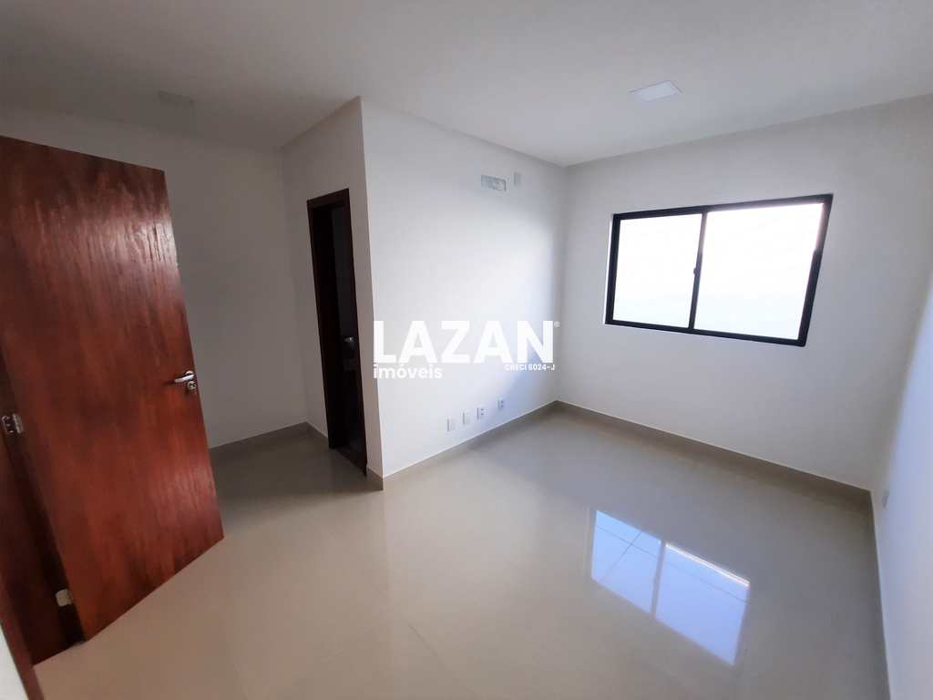 Casa em Parnamirim, no bairro Parque das Nações