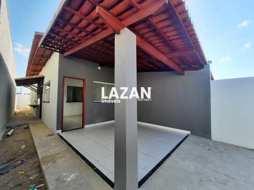 Casa, código 732 em Extremoz, bairro Santa Célia