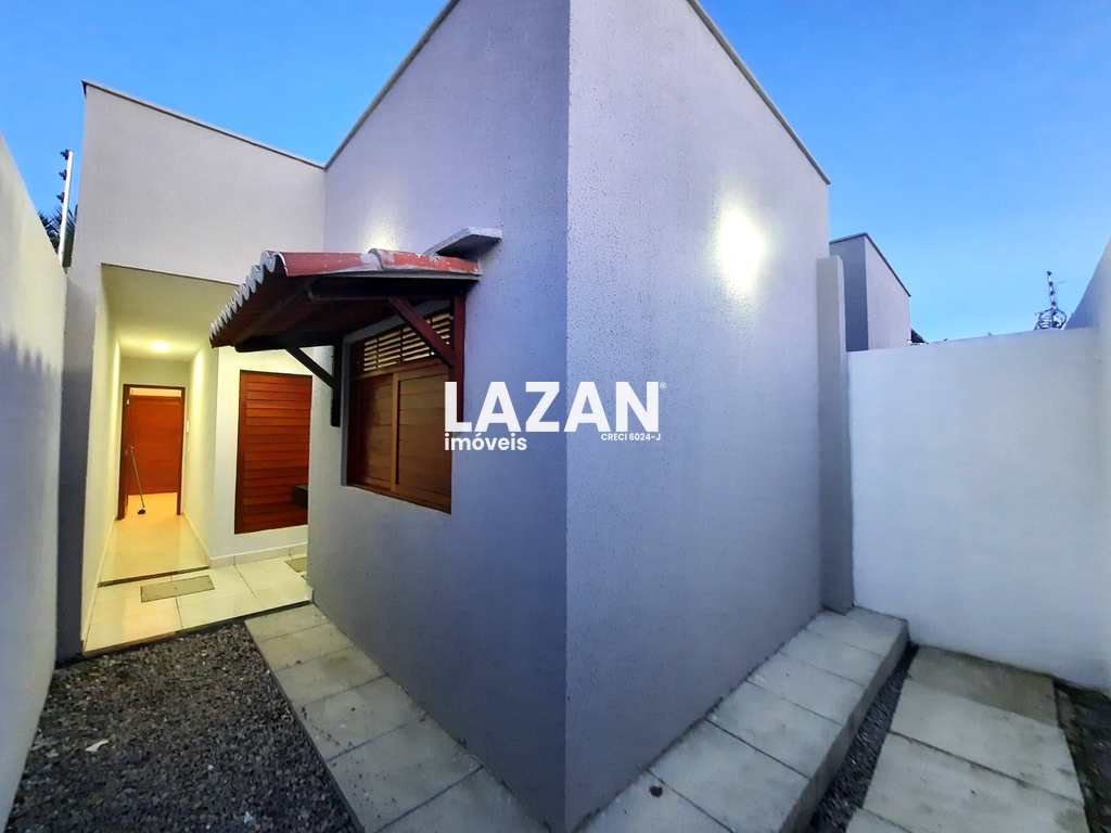 Casa em Parnamirim, no bairro Nova Esperança
