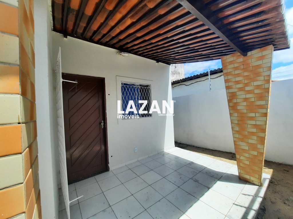 Casa em São Gonçalo do Amarante, no bairro Santa Terezinha