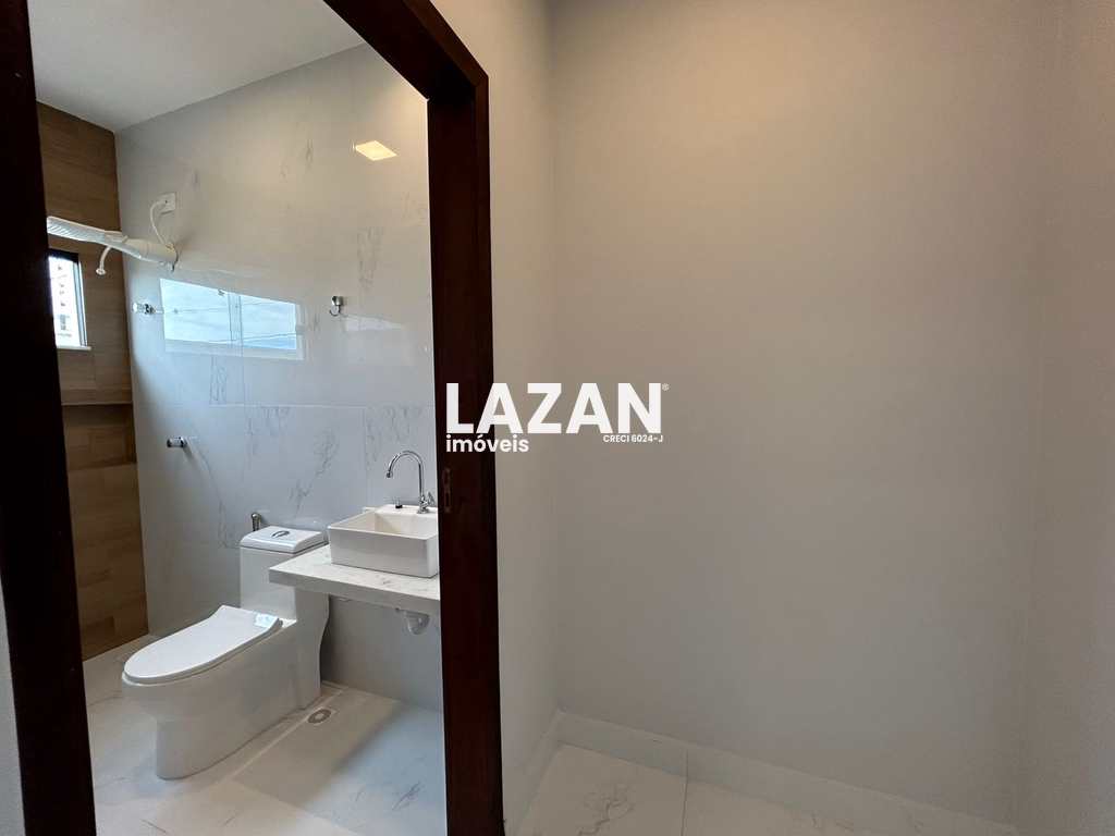 Casa de Condomínio em Parnamirim, no bairro Cajupiranga