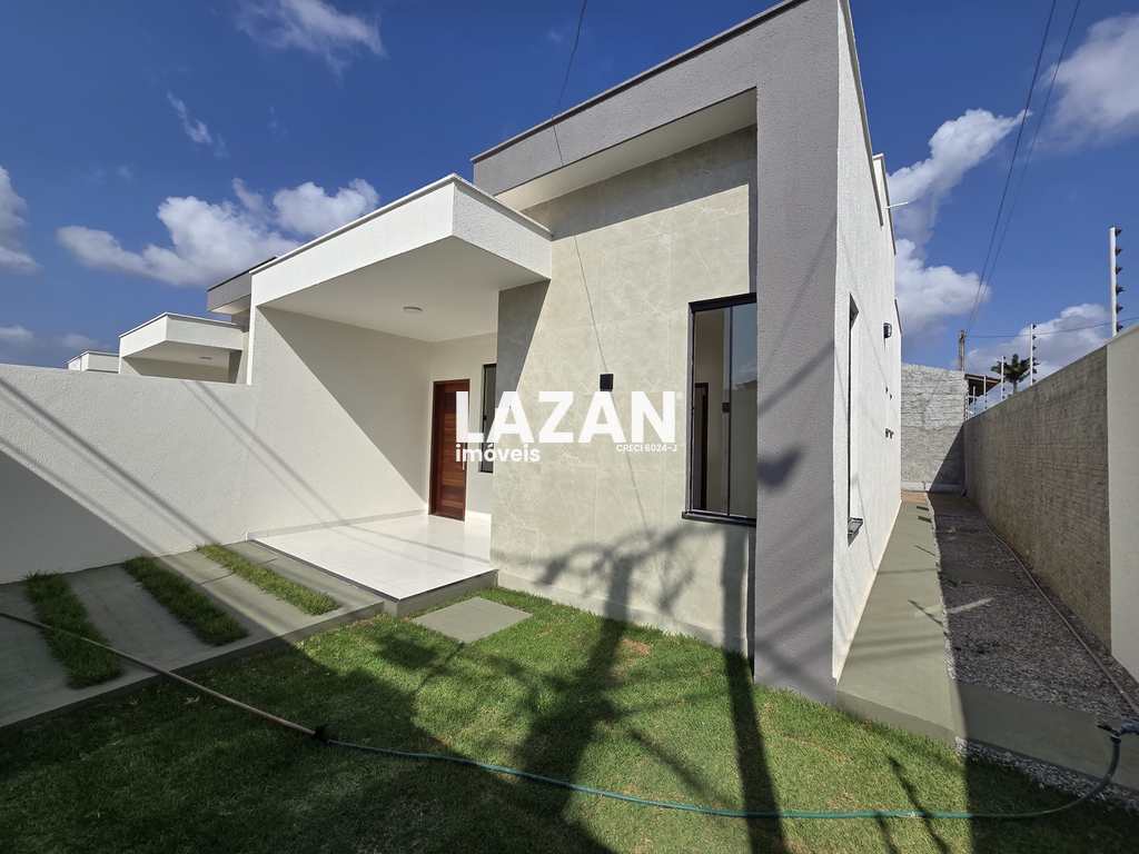 Casa em Parnamirim, no bairro Santos Reis